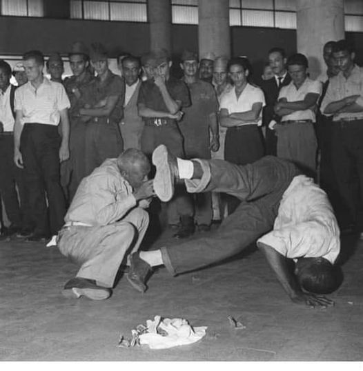 Capoeira ve Tarih: Santos Dumont Havalimanı'nda Ustaların Buluşması